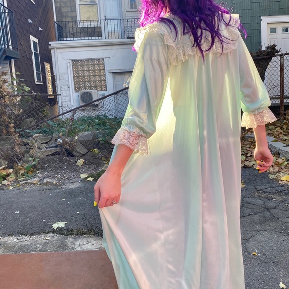 SOLD Mint Green Robe Vintage 60's - Picture 3 of 16